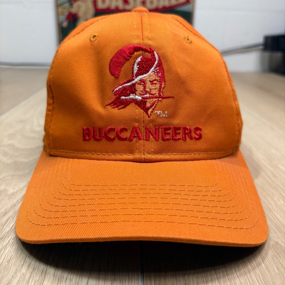 Vintage 90's Tampa Bay Buccaneers Hat NFL Orange Bucco Bruce Snapback Creamsicle